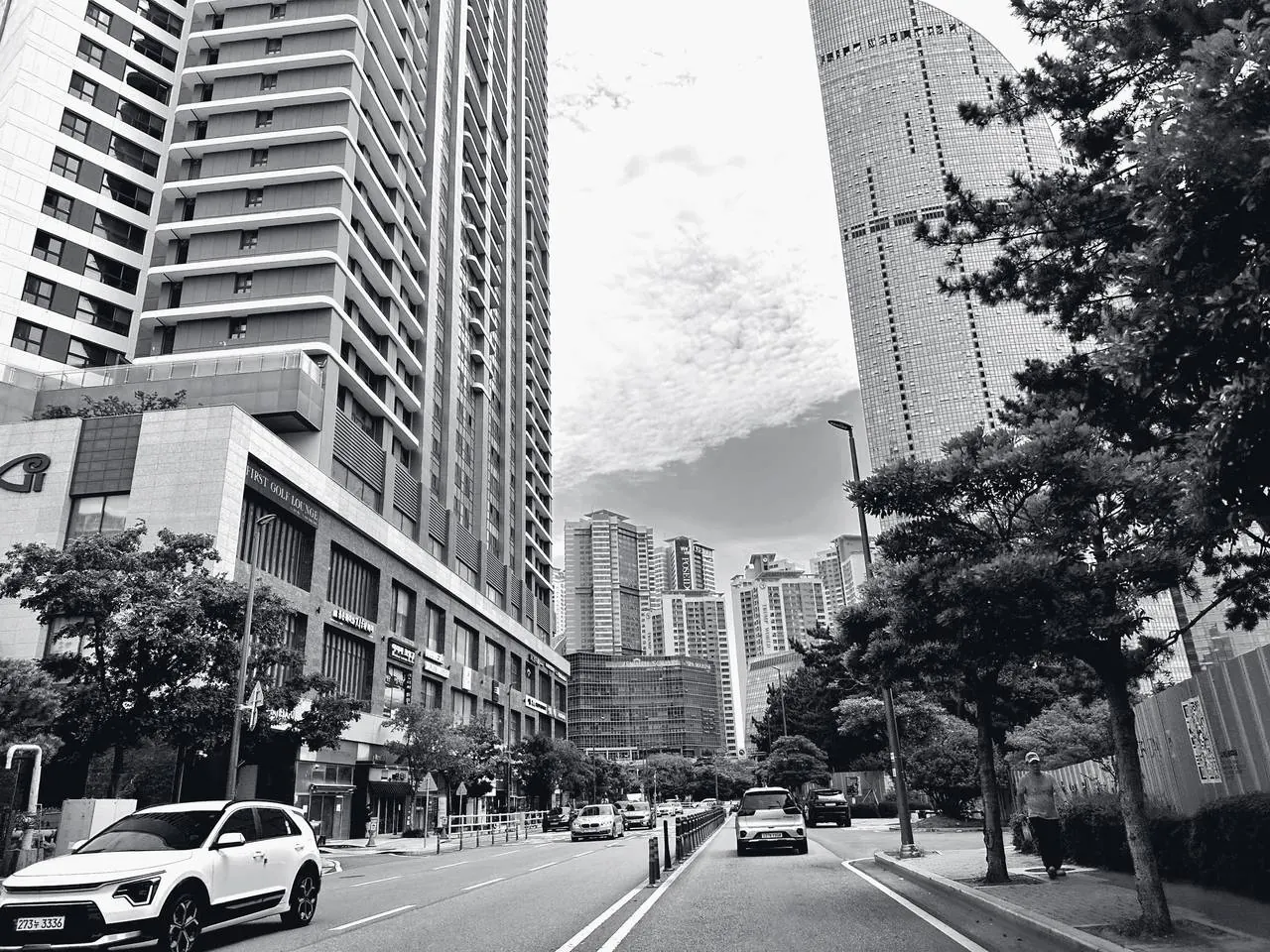Marine City, Haeundae, Busan — the neighborhood around Motion & Spine